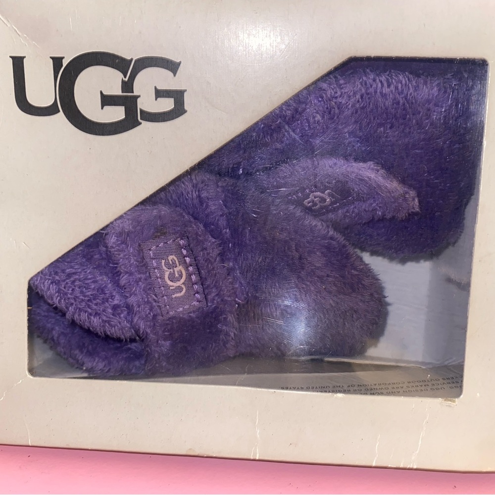 Infant UGGS - Picture 2 of 6